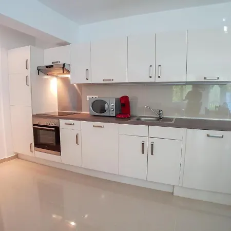 Basecamp Apartment *
